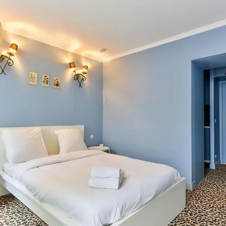 Lovely 1br Flat With Garden 5mn To Pont Des Arts Apartment Paris